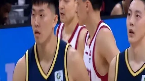 挪威欧预赛被苏格兰逆转，哈兰德赛后拒绝签名合影引球迷嘘声